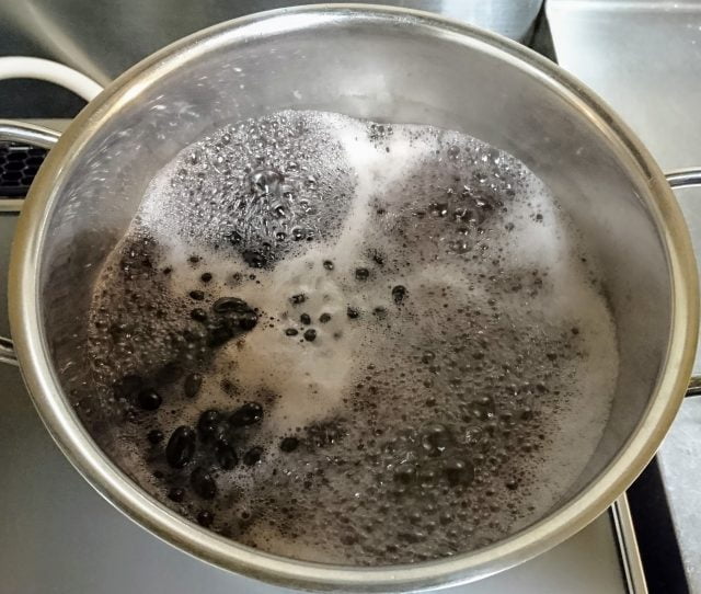 黒豆煮 料理のプロの本を参考に新しいレシピに挑戦してみた 透明と不透明